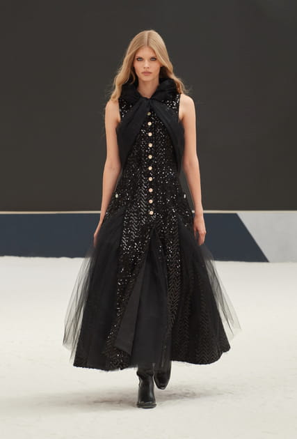Look 34&nbsp;du d&eacute;fil&eacute; Chanel