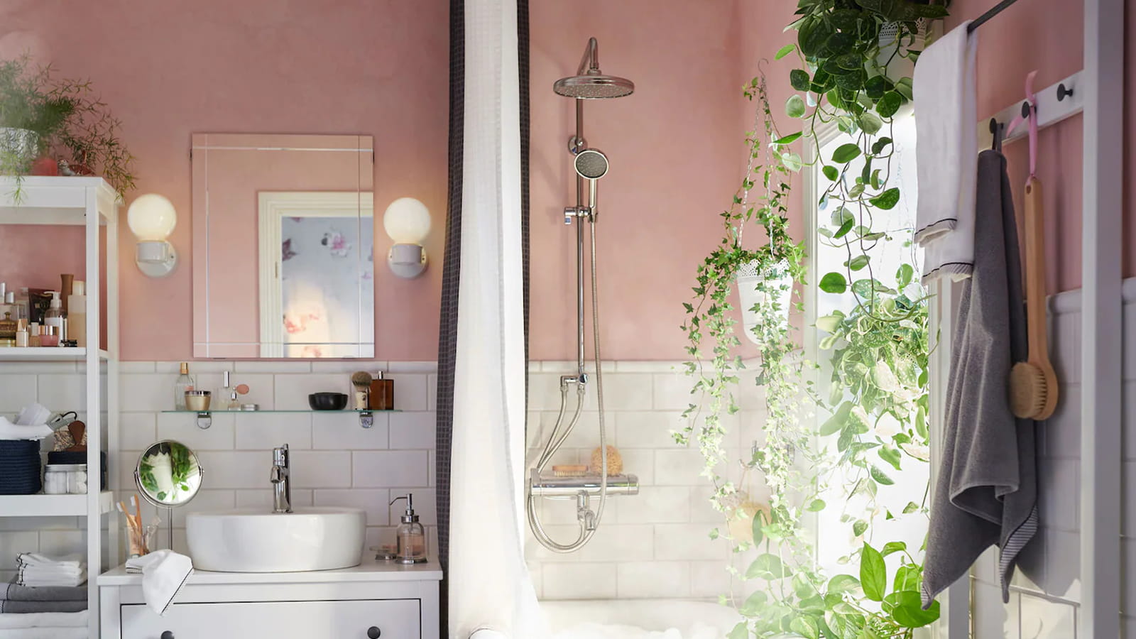 Une baignoire îlot familiale 