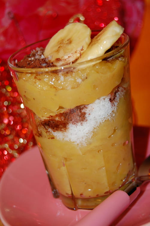 Compote de banane au verre