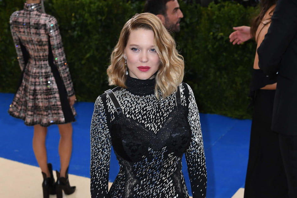 L&eacute;a Seydoux, fraiche avec son side hair ondul&eacute;