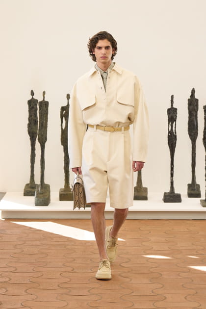 Look 6 du défilé Jacquemus "Les sculptures"