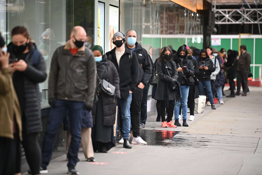 Coronavirus Monde : morts, cartes, vaccin au Royaume-Uni