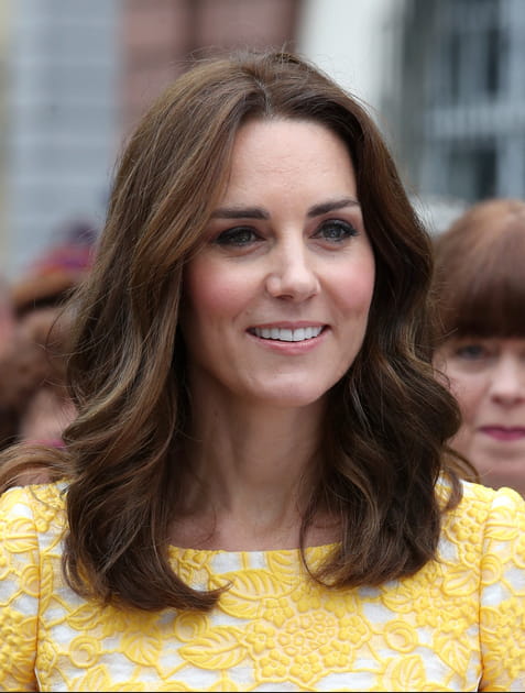 Le carr&eacute; wavy sublime de Kate Middleton