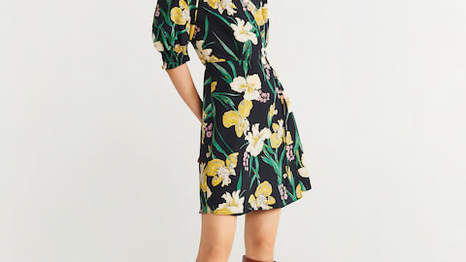 Robe cache coeur Mango