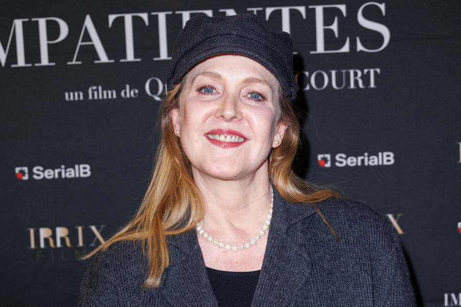 Quelle est l'astuce d'Agn&egrave;s Soral pour rajeunir ses traits&nbsp;?