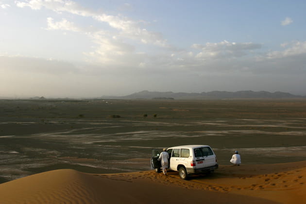 les dunes de sable dorã© ã  oman photo jean paul calvet
