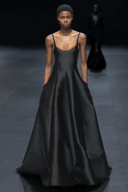 Look 70&nbsp;du d&eacute;fil&eacute; Valentino