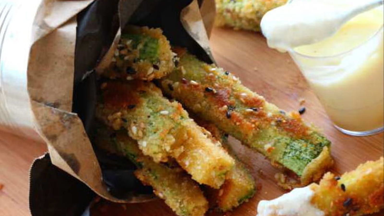 Frites de courgettes au parmesan graines et herbes de Provence