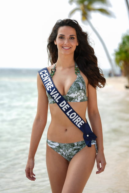 Miss Centre-Val de Loire en maillot de bain