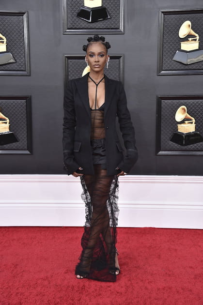 Tiara Thomas en robe Vera Wang