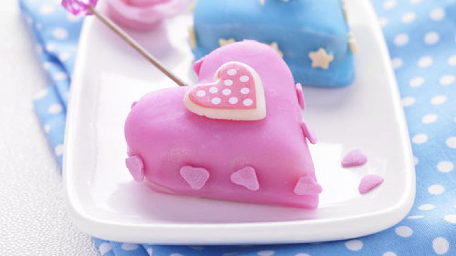 Cakes pops de quatre-quarts