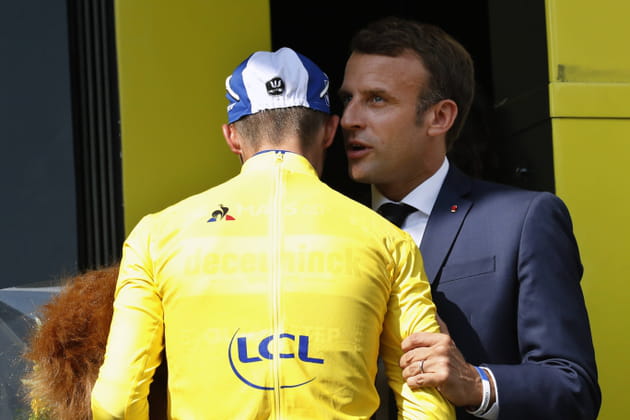Emmanuel Macron fait des confidences à Julian Alaphilippe