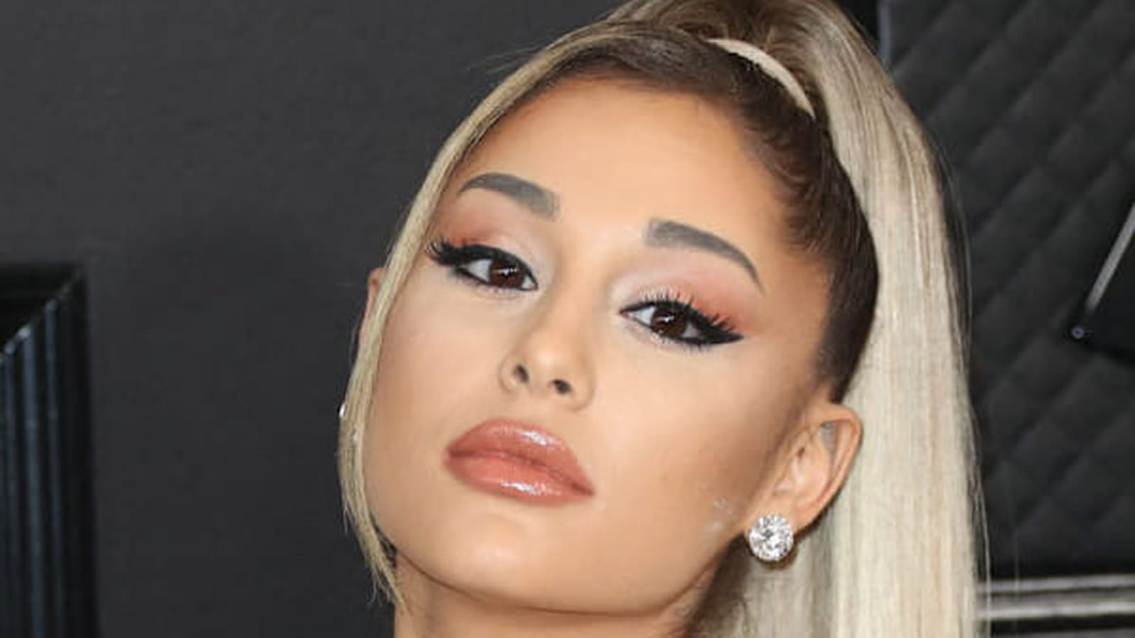 Ariane Grande sophistiquée