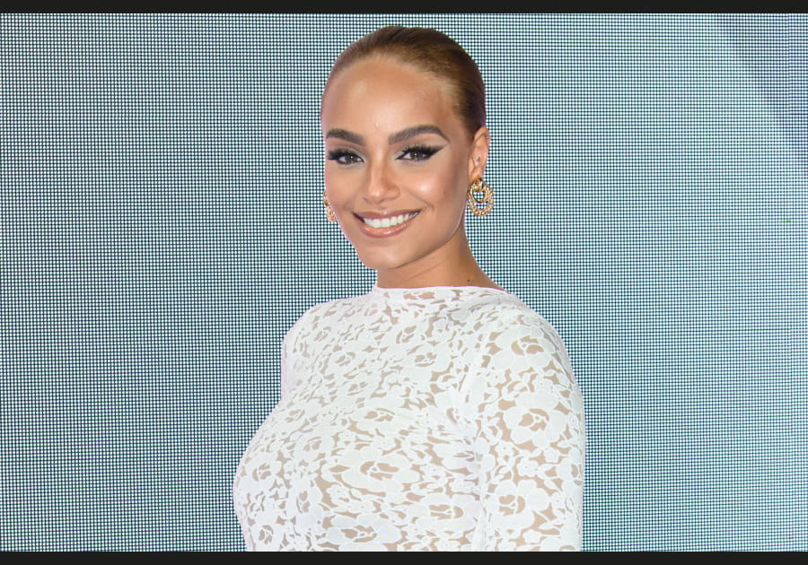 Le liner fum&eacute; d'Alicia Aylies