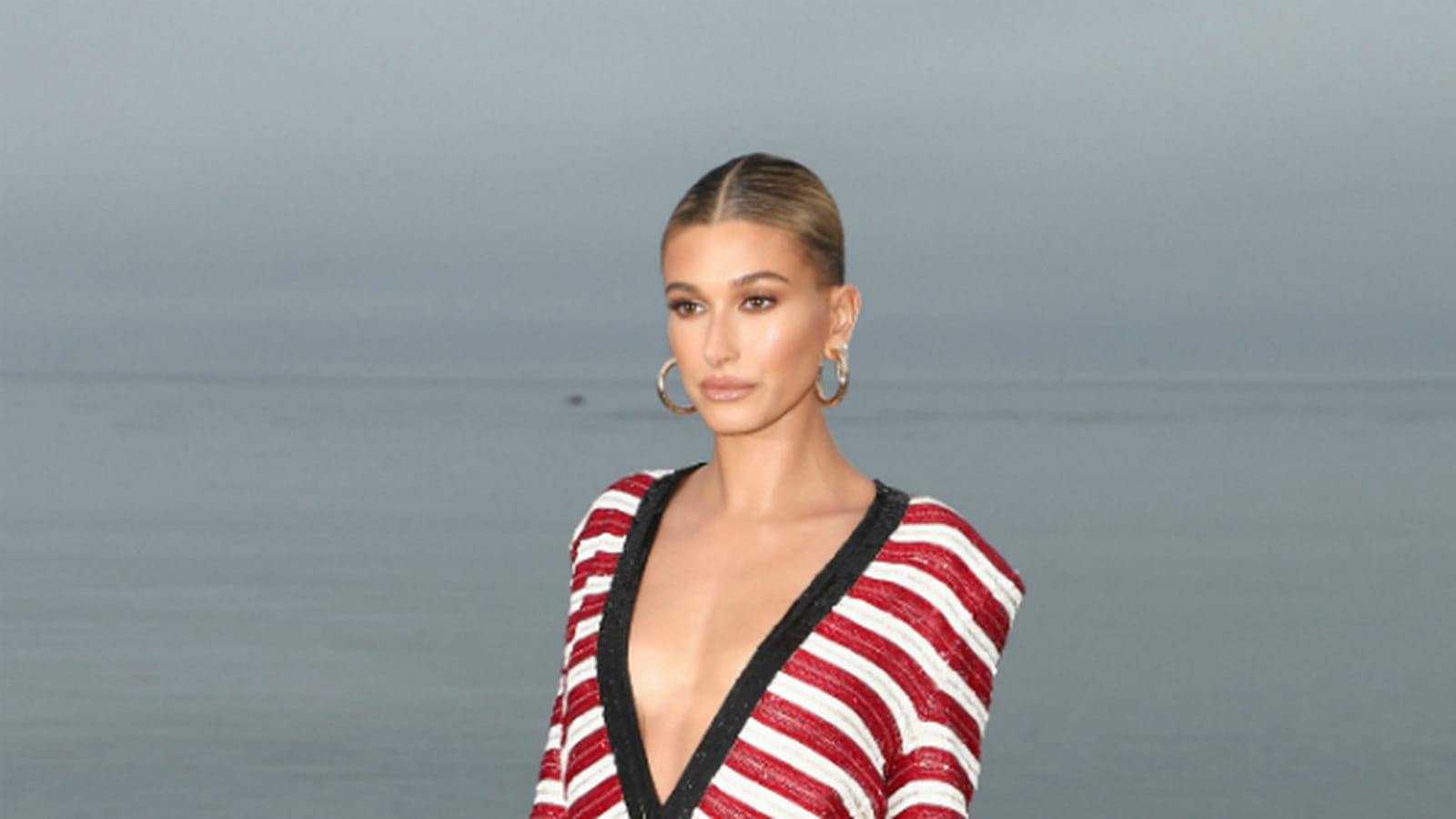 Hailey Bieber 