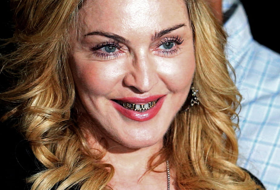 Madonna avec des grillz dentaires &agrave; Rome en 2013