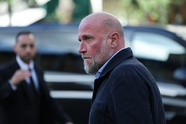 Fran&ccedil;ois Damiens rep&eacute;r&eacute; aux obs&egrave;ques de Nicolas Altmayer