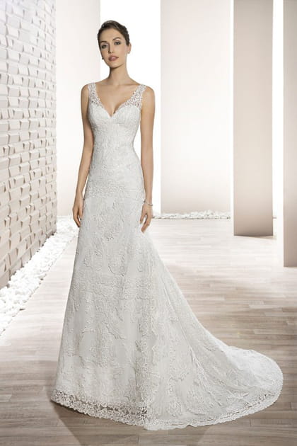 Une robe voluptueuse, Demetrios