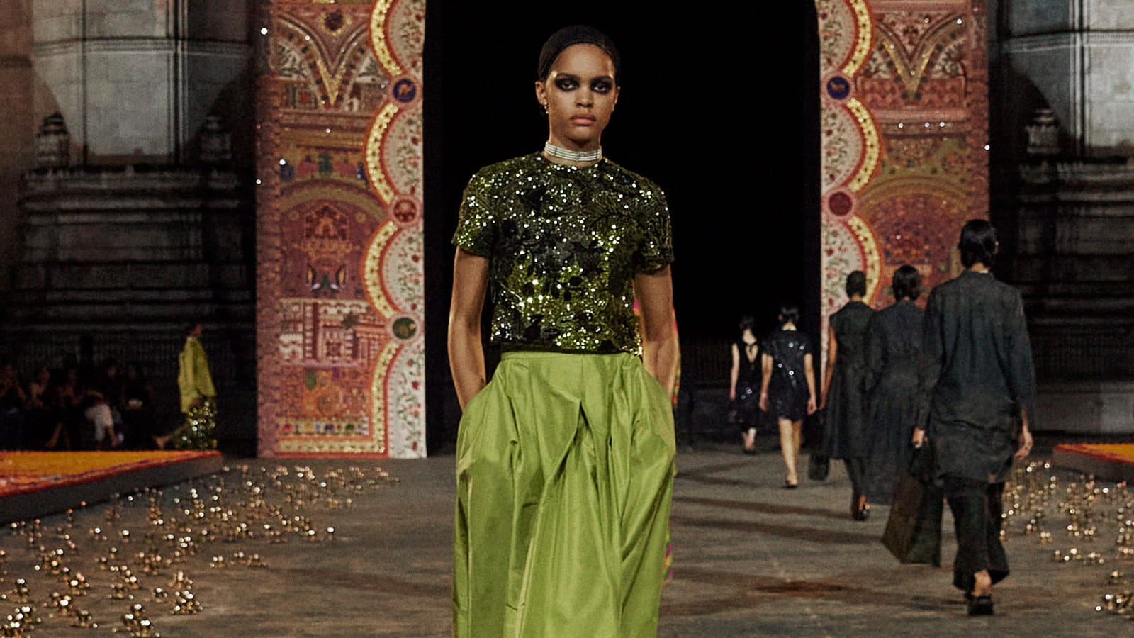 Look 27