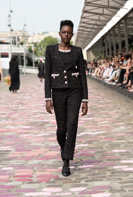 Look 6 du défilé Chanel haute couture automne-hiver 2023-2024