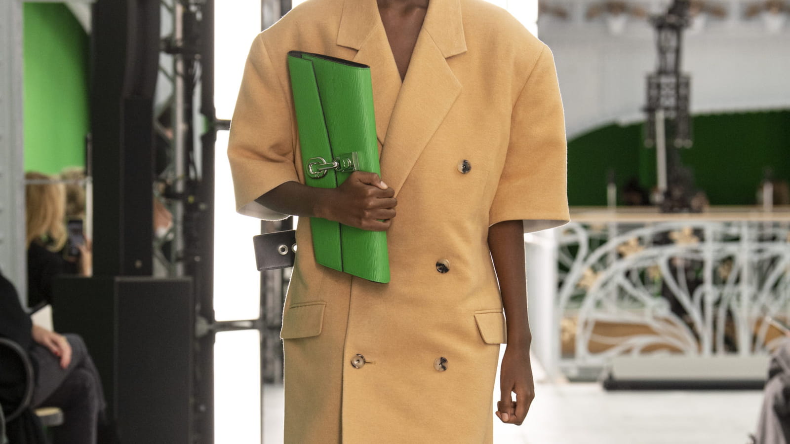 Look 5