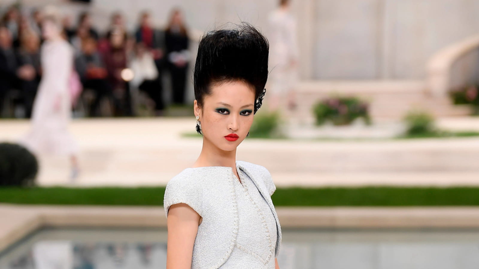 Look 5