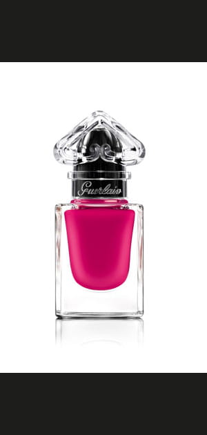 Le vernis &agrave; ongles La Petite Robe Noire de Guerlain