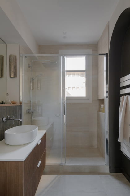 Apr&egrave;s&nbsp;: une salle d'eau modernis&eacute;e pour toute la famille