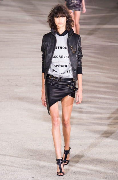 Le d&eacute;fil&eacute; Anthony Vaccarello