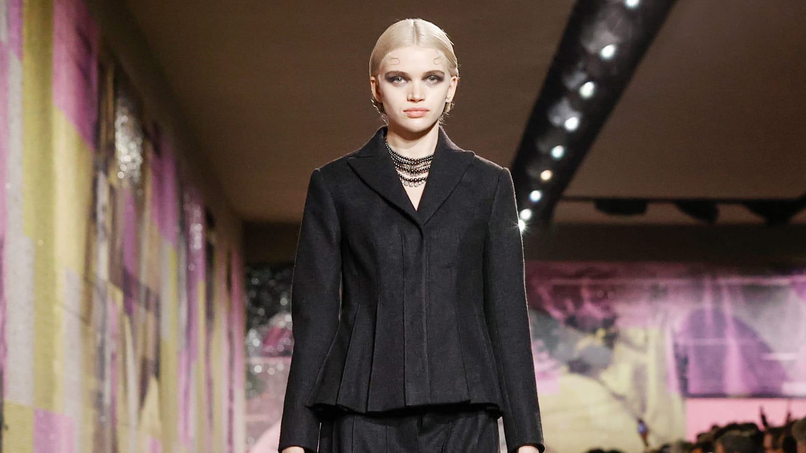 Look 5
