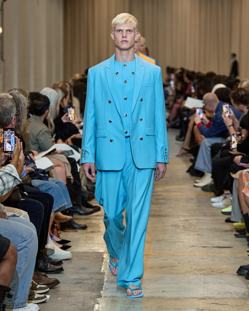 Look 71&nbsp;du d&eacute;fil&eacute; Burberry