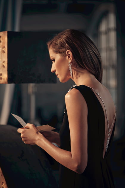 Gis&egrave;le B&uuml;ndchen en robe noire