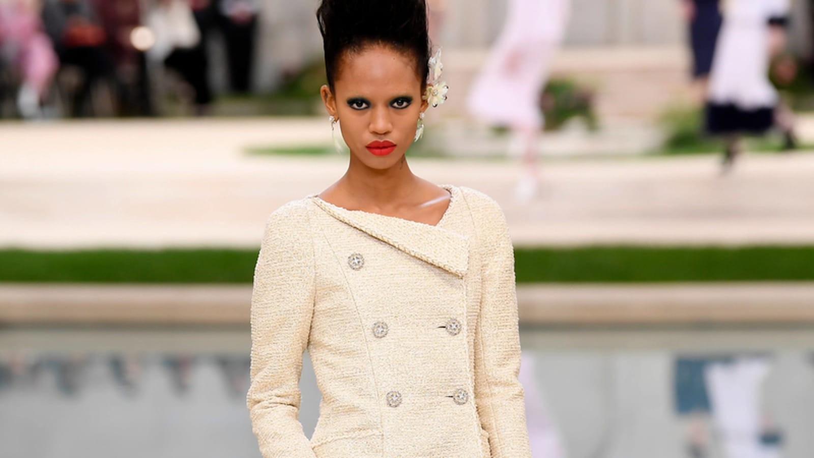Look 7