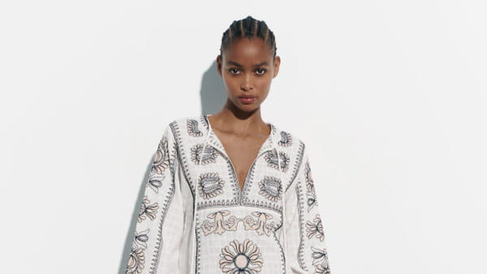 Robe brodée Zara 