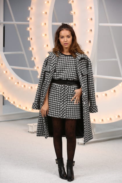 Lyna Khoudri au défilé Chanel