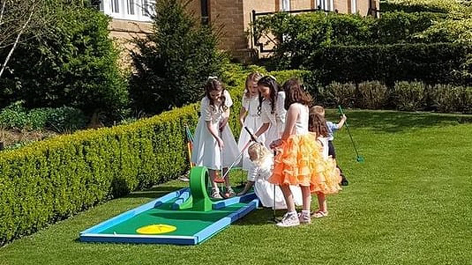 Mini-golf
