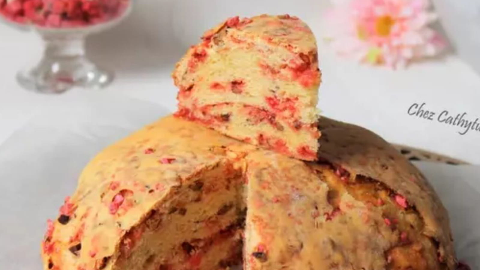 Brioche feuilletée aux pralines rouges