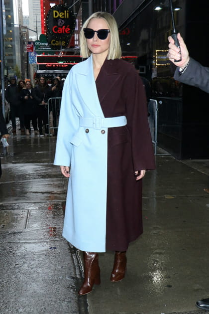 TOP : Kirsten Dunst dans un manteau bicolore