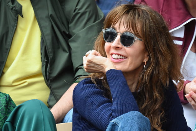 Anne Parillaud en mode détente à Roland-Garros