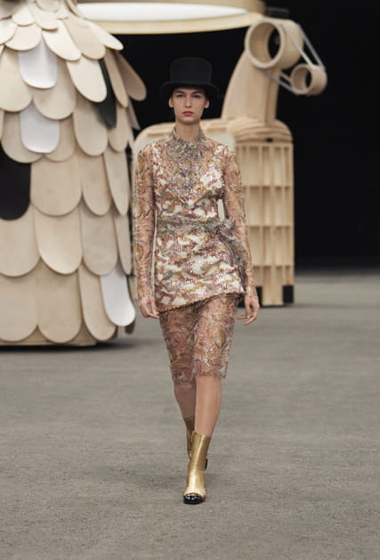 Look 34&nbsp;du d&eacute;fil&eacute; Chanel
