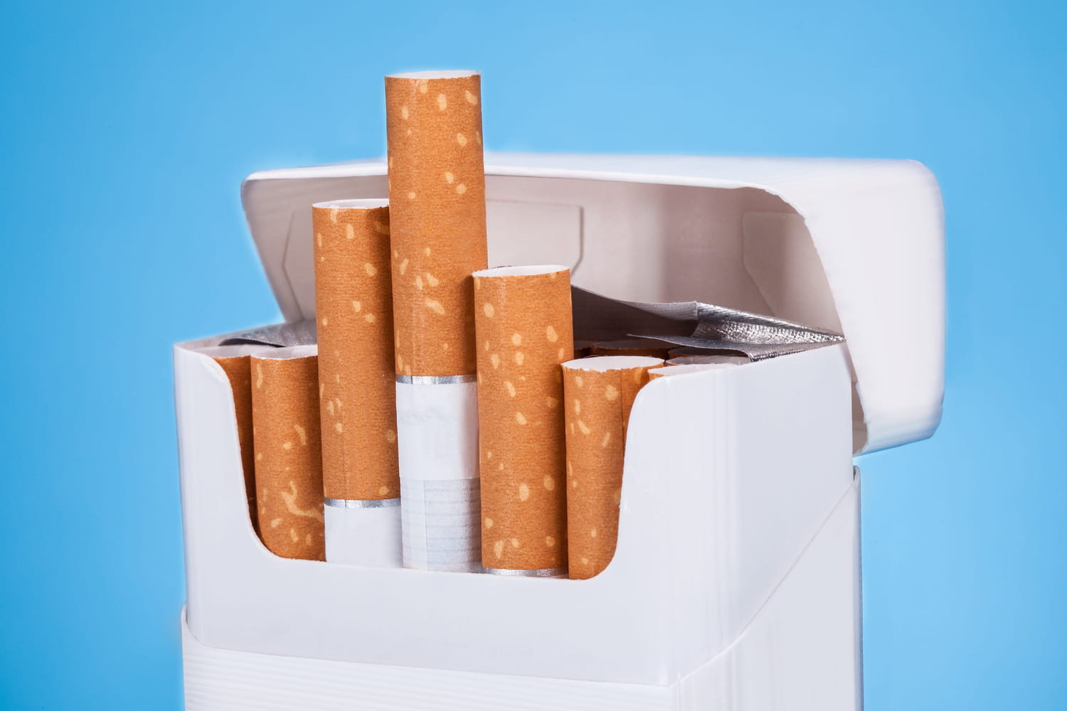 Prix des cigarettes : quels paquets ont baissé le 1er mai ?