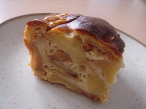 Cake épicé aux pommes caramélisées