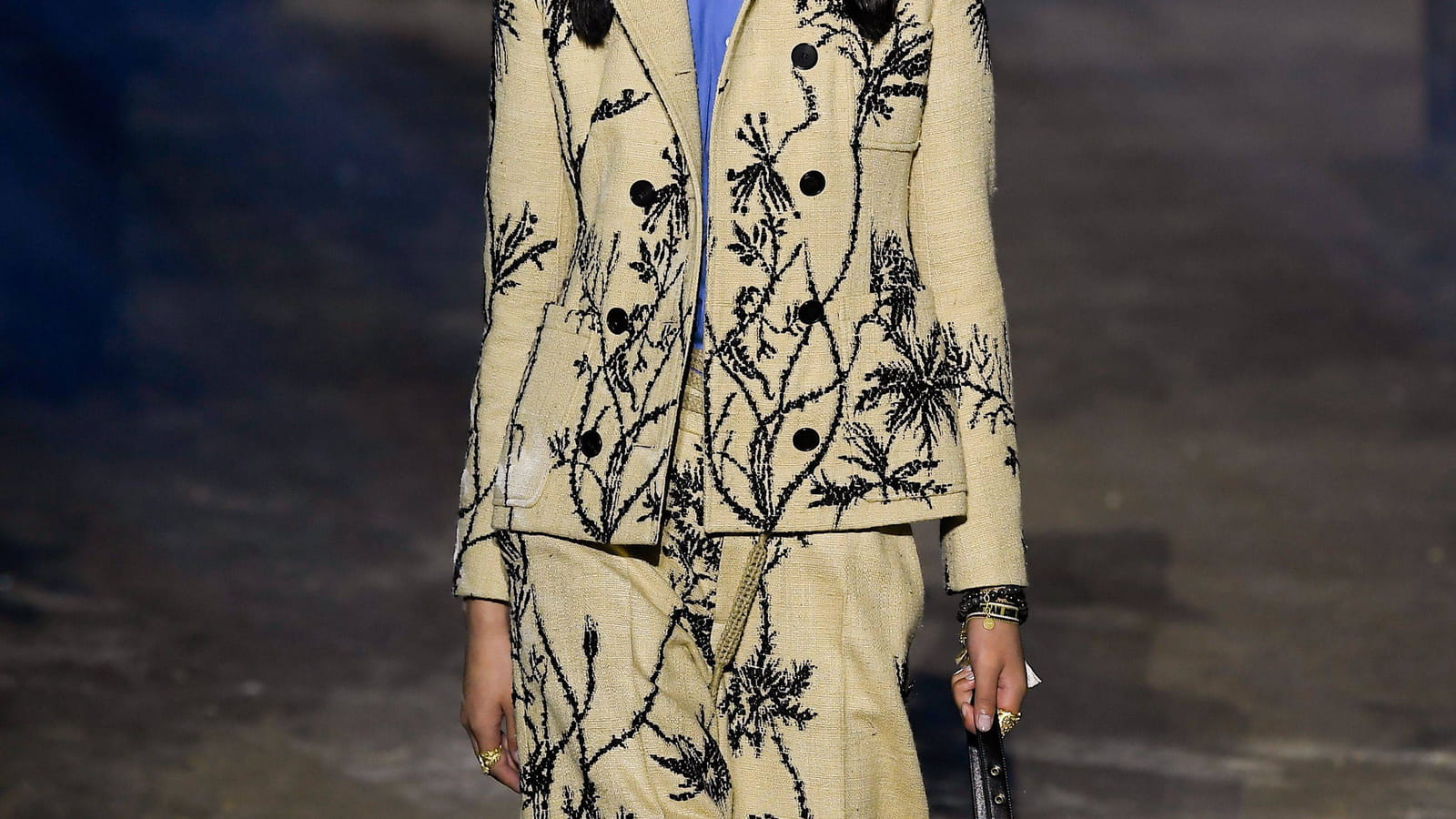Look 8
