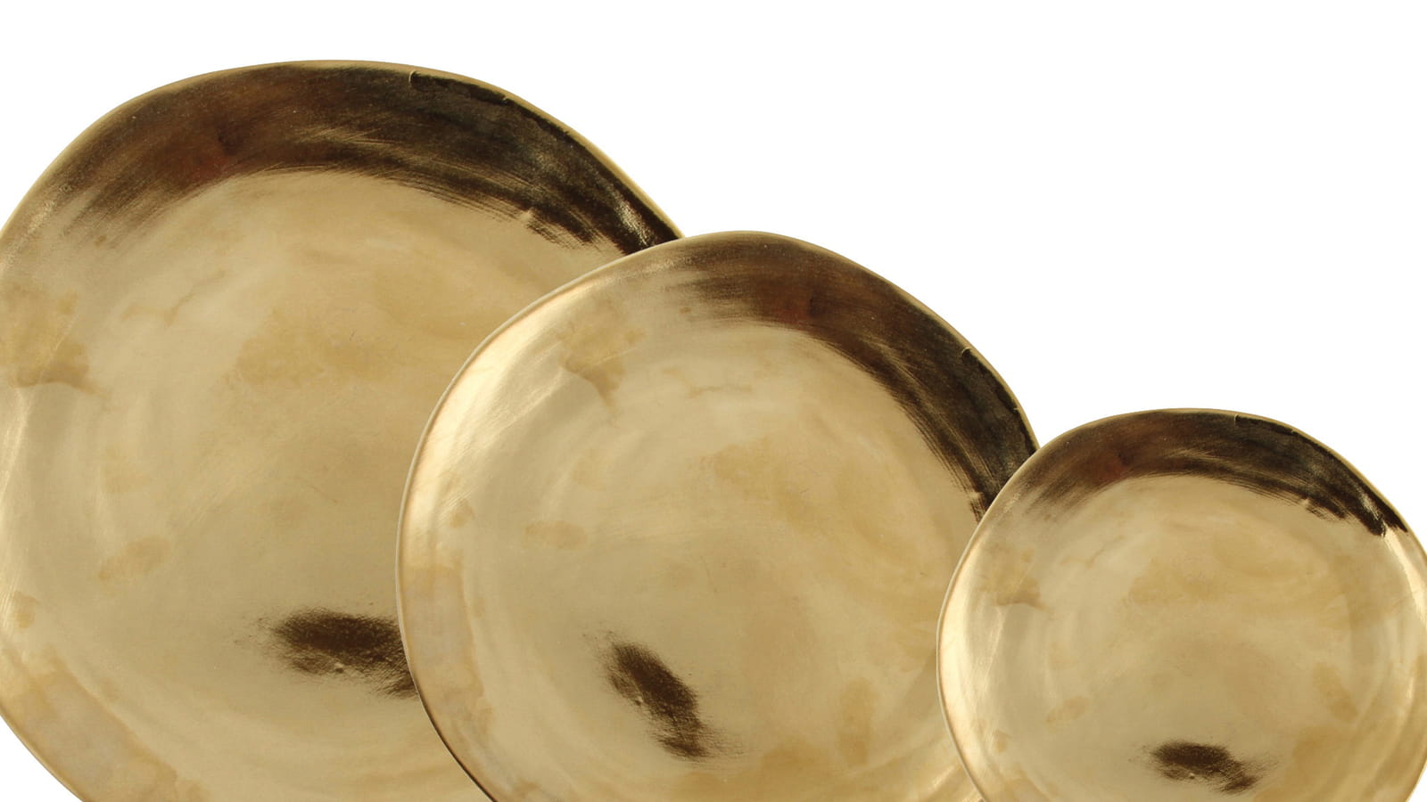 Assiettes dorées