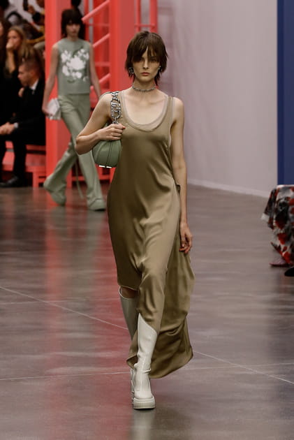 Look&nbsp;9&nbsp;du d&eacute;fil&eacute; Fendi