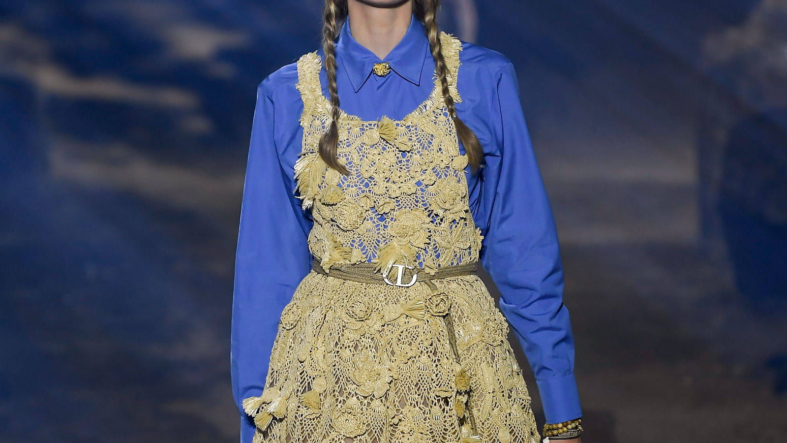 Look 5