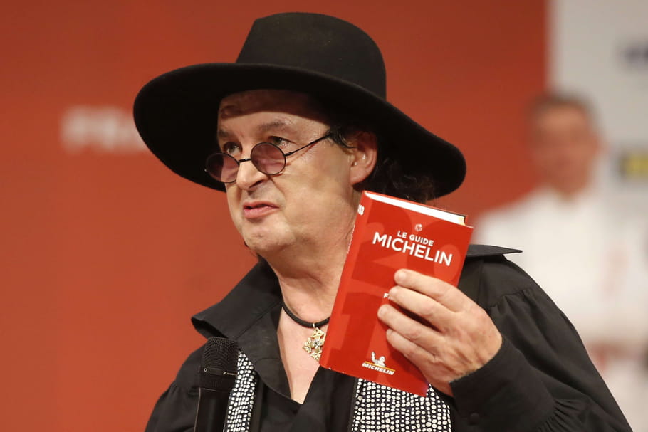 Marc Veyrat, la fleur au chapeau