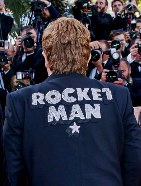 Elton John porte le film jusque sur sa veste