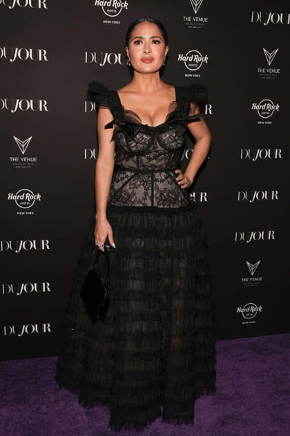Salma Hayek en robe de dentelle noire