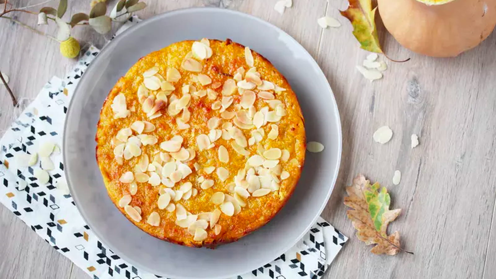 Gâteau courge, carotte, amande et citron vert